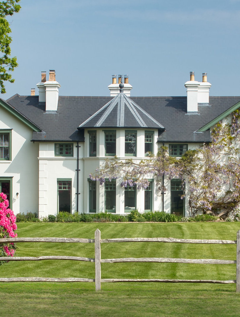 Restoration and extension of New Forest Manor, a Grade II Listed building within 30 acres of natural forest and paddocks, in New Forest National Park